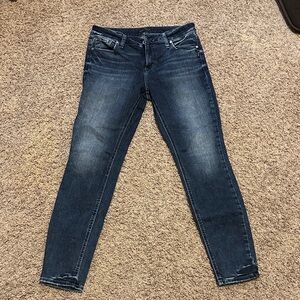 Silver Elyse Dark Wash Women’s Skinny Jeans - Blue